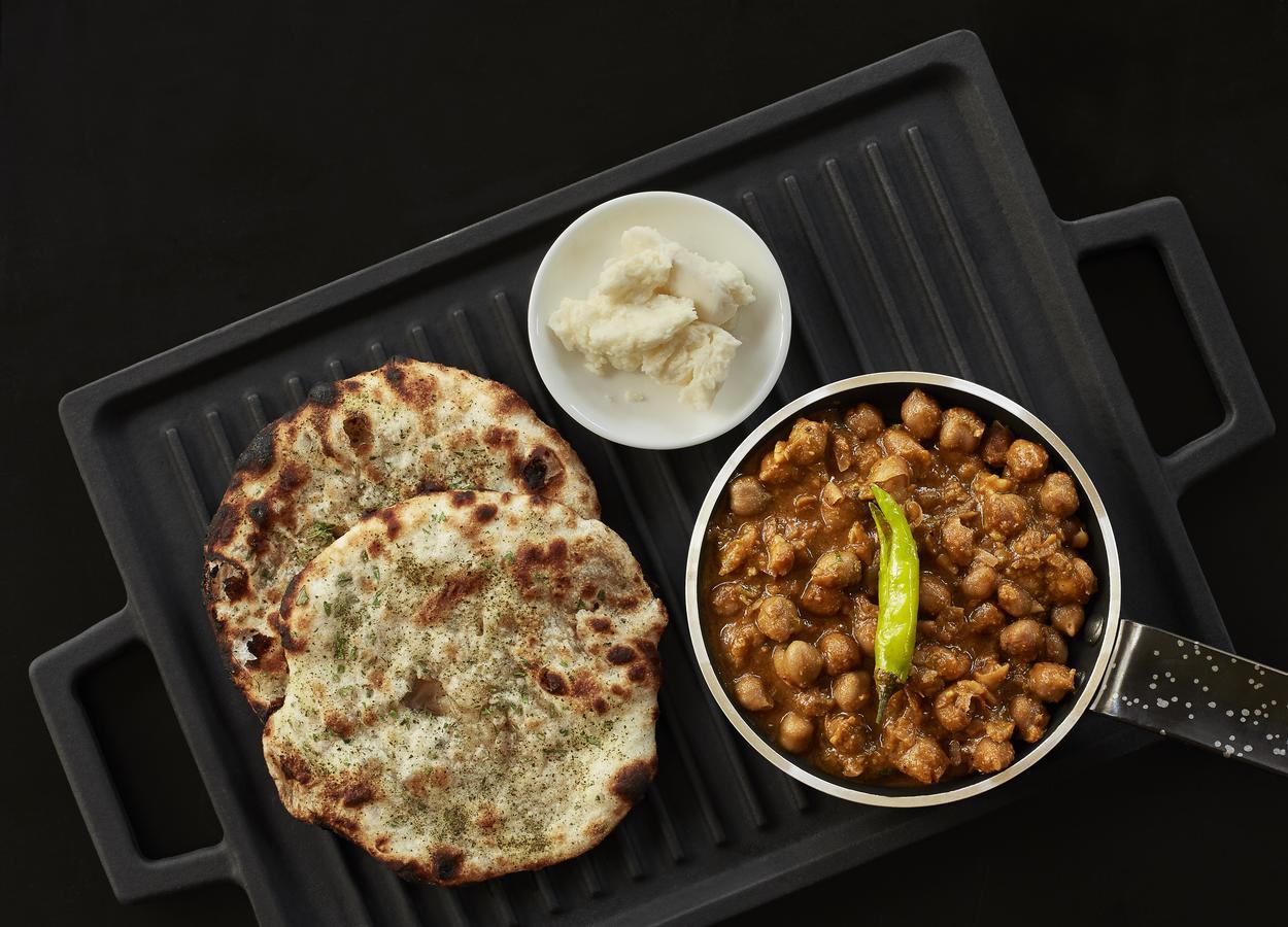 Taj Swarna, Amritsar Hotell Exteriör bild Chole bhature