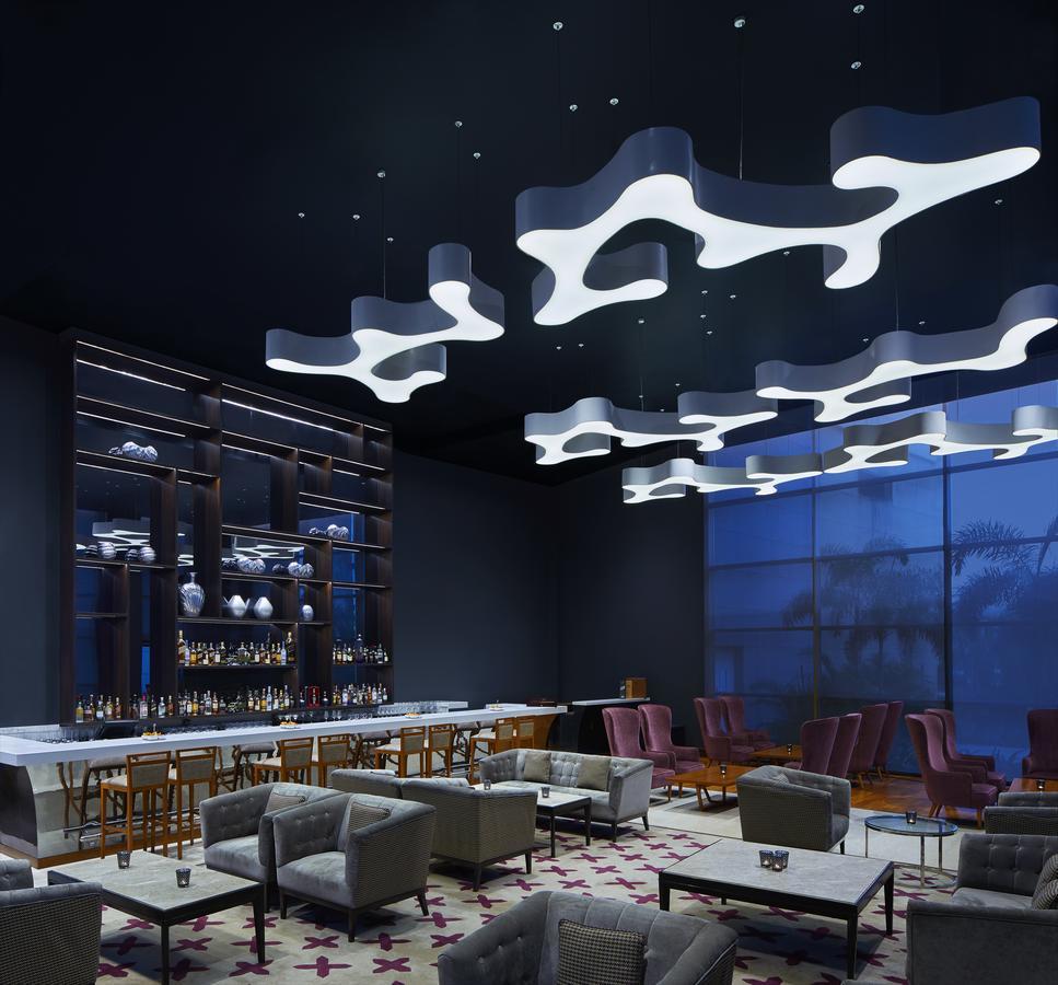 Taj Swarna, Amritsar Hotell Exteriör bild The bar at the 101 lounge
