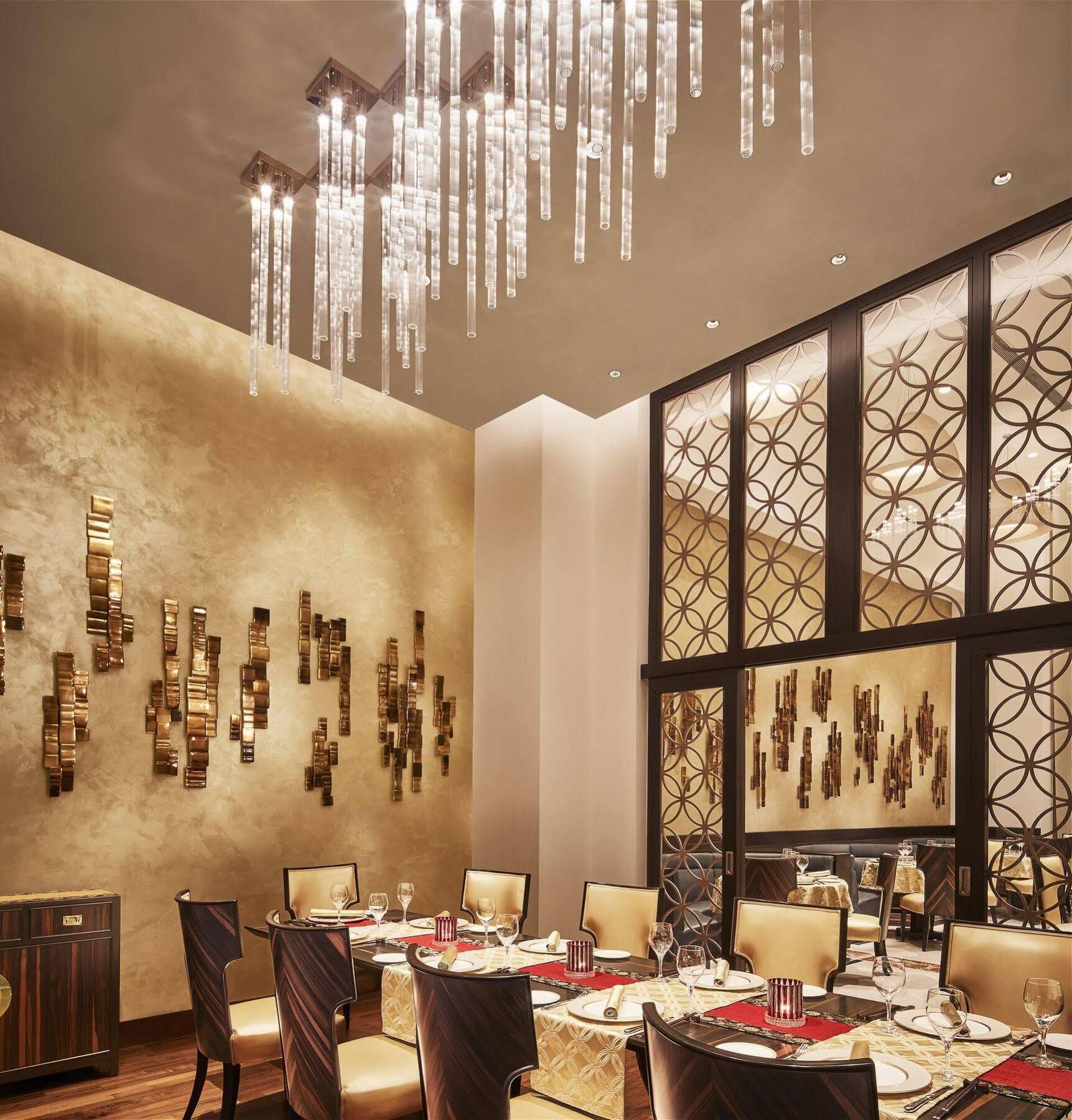 Taj Swarna, Amritsar Hotell Exteriör bild The interior of the restaurant