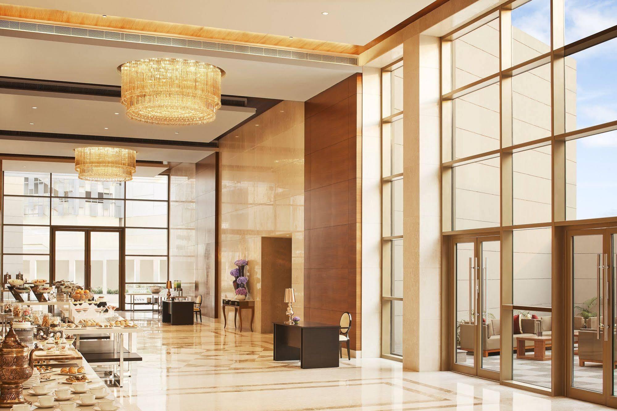 Taj Swarna, Amritsar Hotell Exteriör bild The lobby